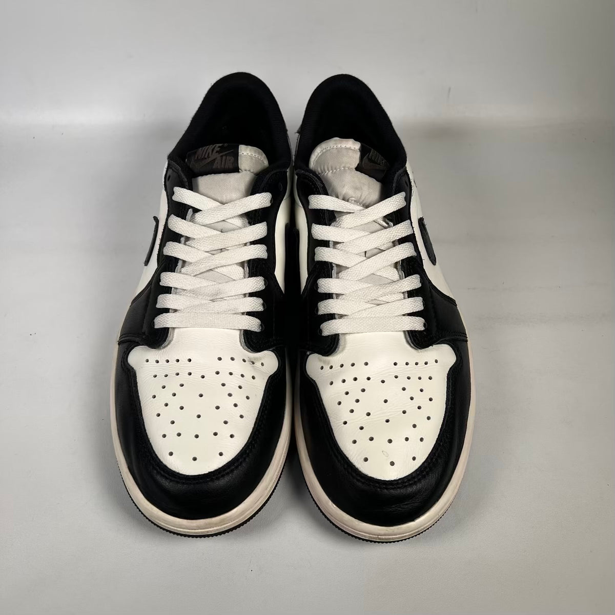 Jordan 1 Low Mocha (2024) Size 11 USED s23706