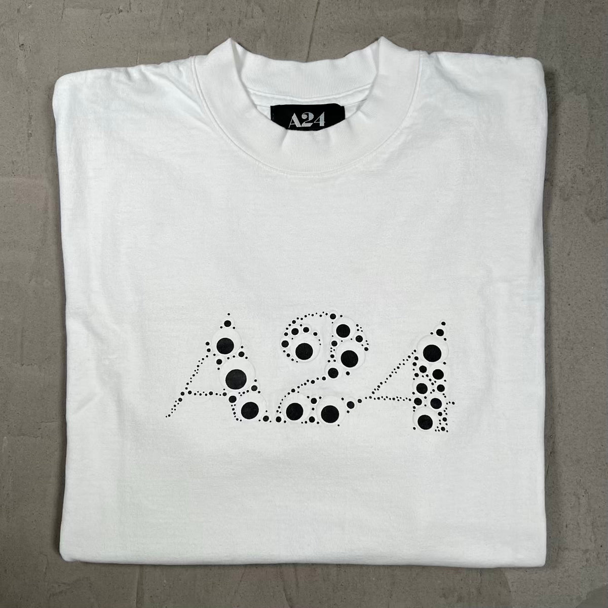 A24 "Everything Everywhere" White Promo Tee Size Large USED x18627