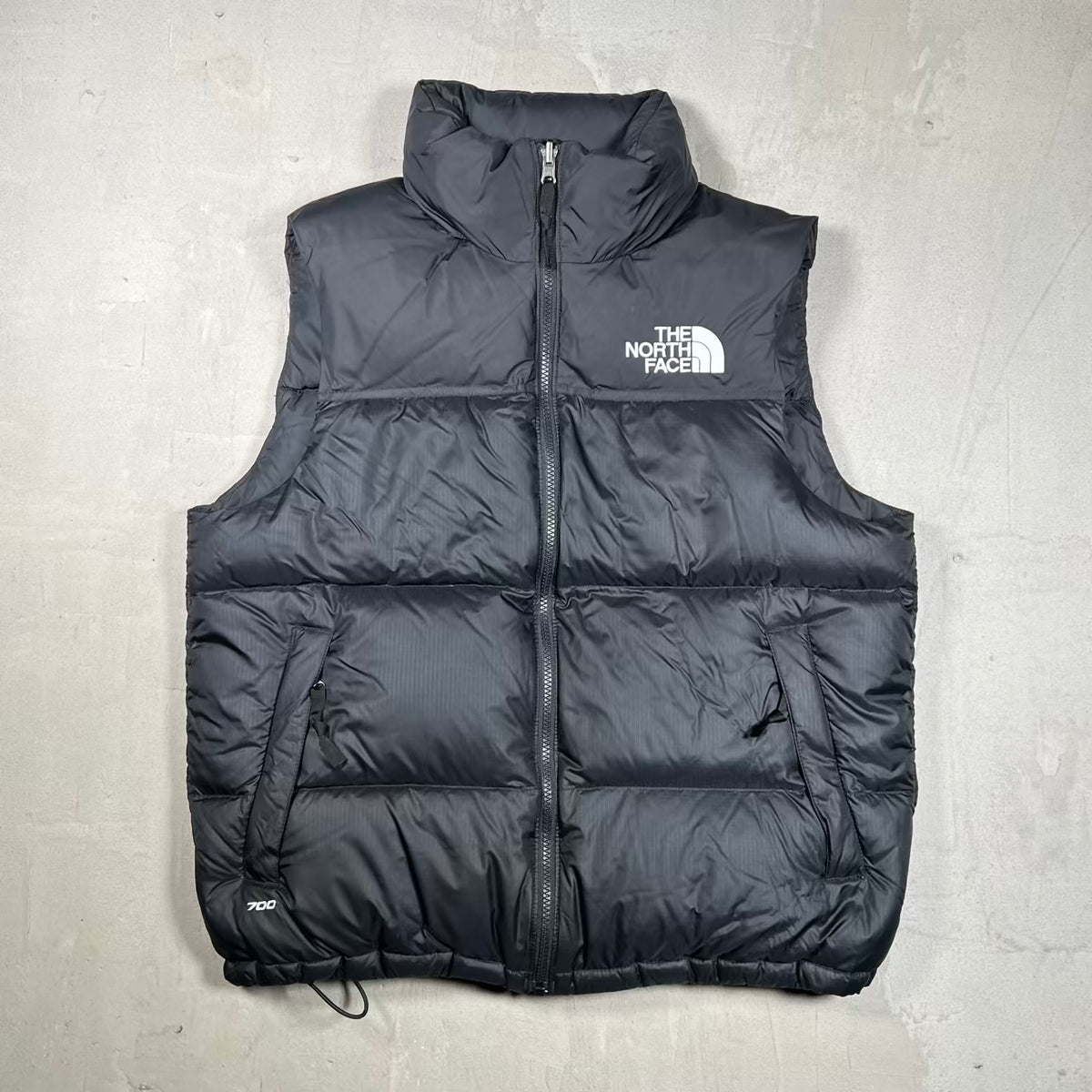 North Face 700 Series Black Puffy Vest Size Medium USED v20395