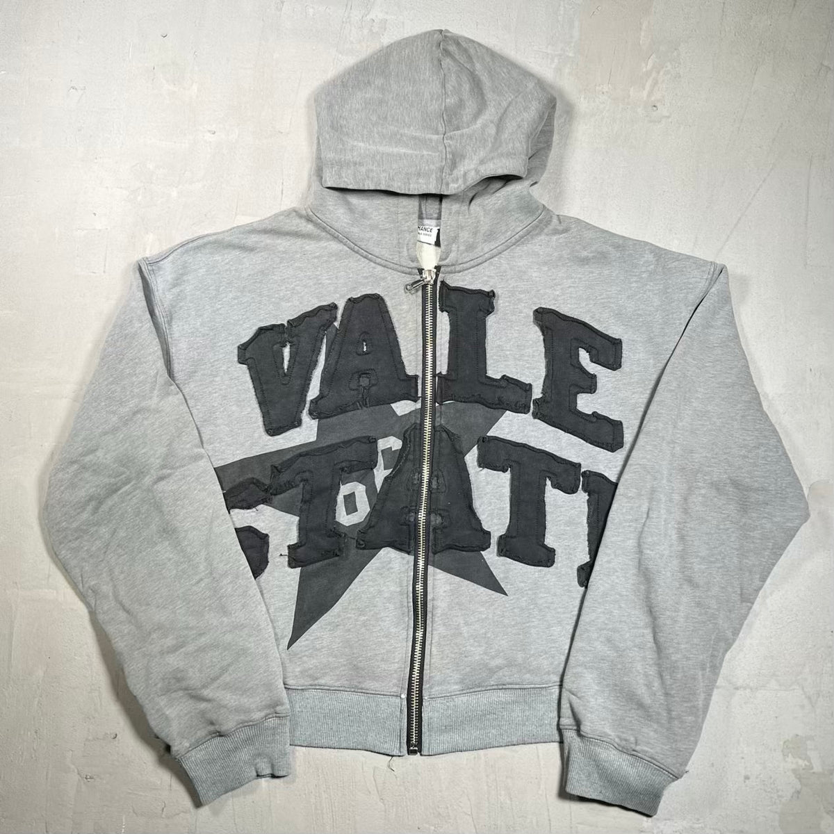 Vale State OG Grey Zip Up Hoodie Size Large USED x18673