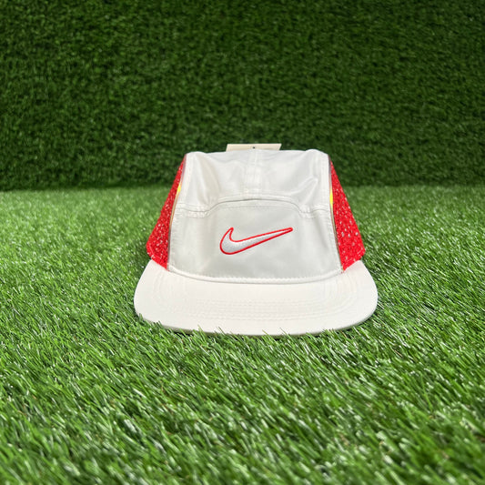 Supreme Nike (2019) Boucle Running Red/White Hat NEW x15742