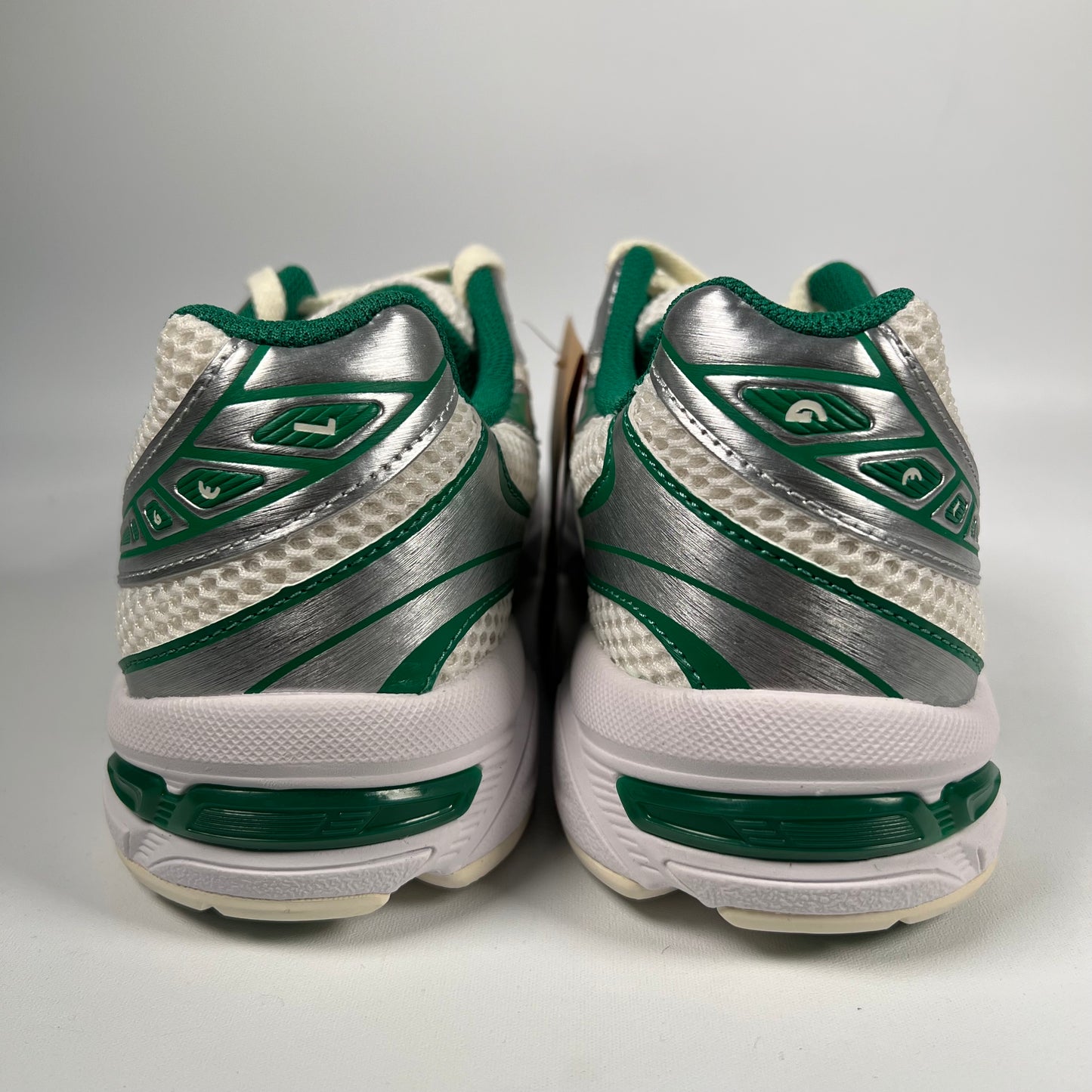 ASICS Gel - 1130 Cream Kale (2023) Size 7.5 NEW s20069