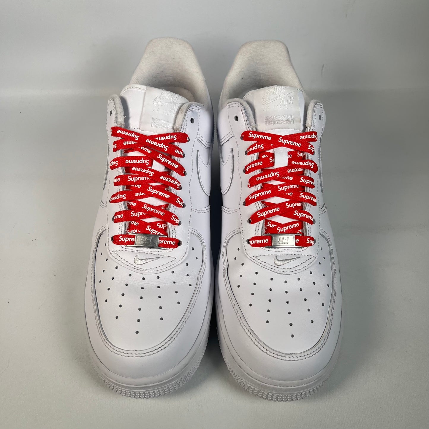 Nike Air Force 1 Low Supreme White (2020) Size 11 USED s22404
