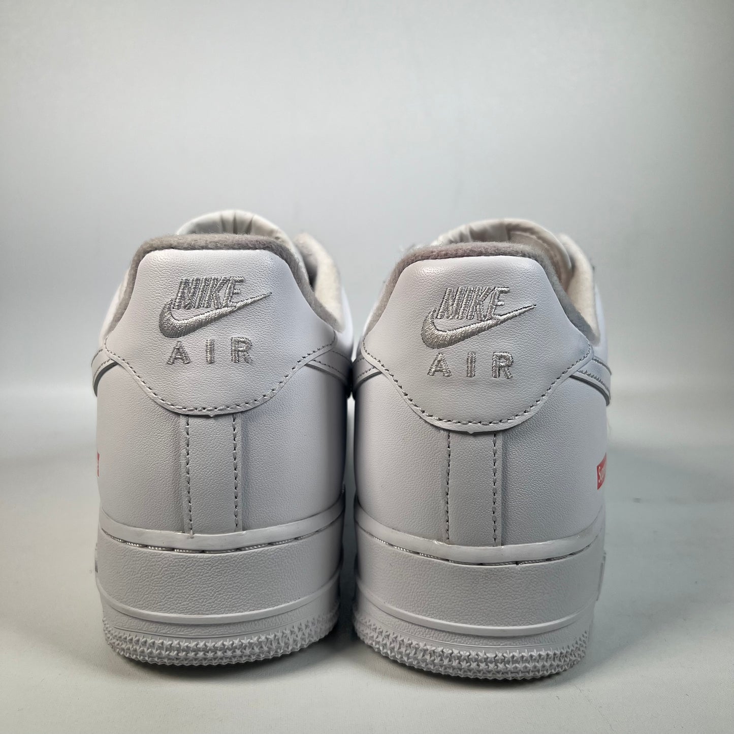 Nike Air Force 1 Low Supreme White (2020) Size 11 USED s22404