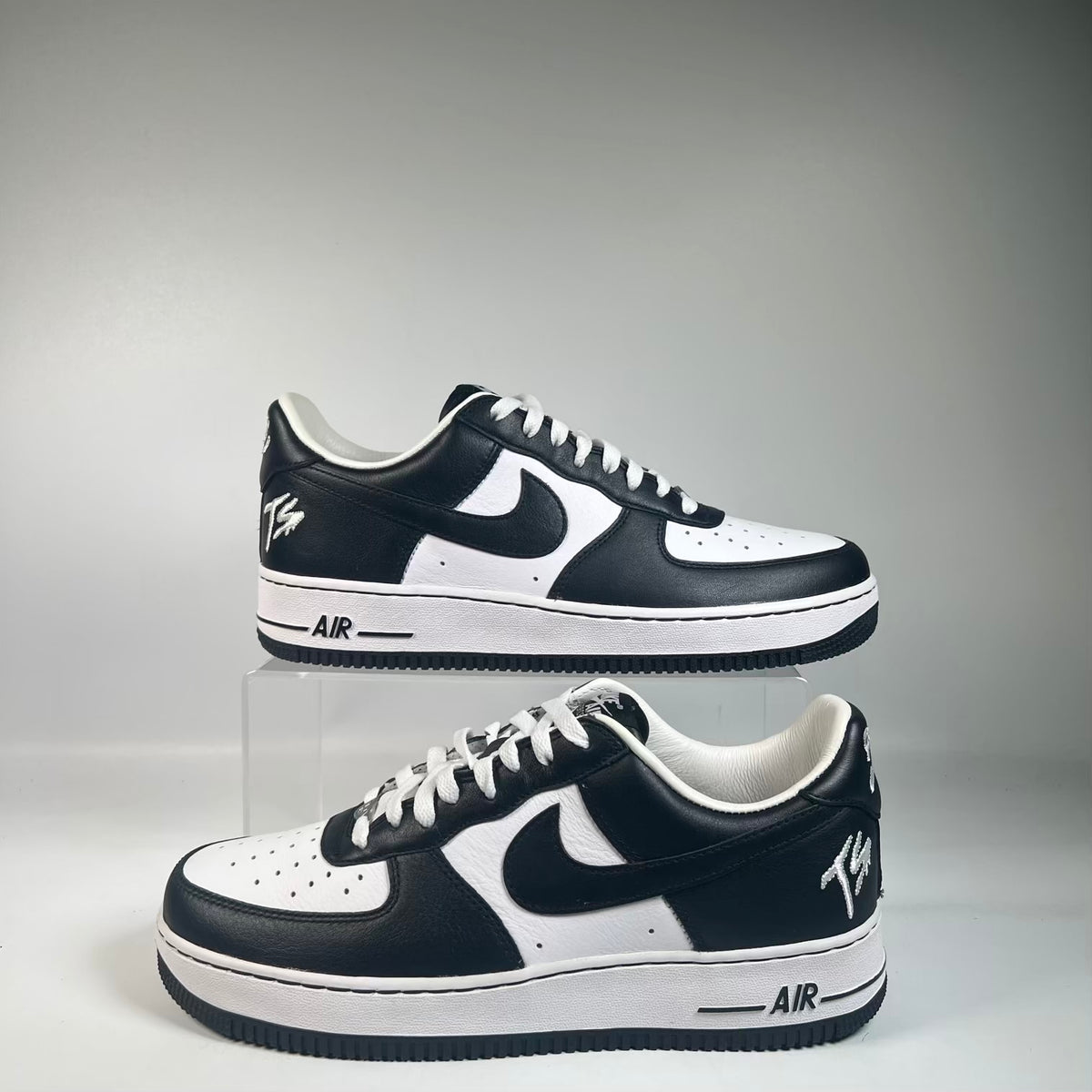 Nike Air Force One Low Terror Squad Blackout (2023) Size 10 NEW s23611