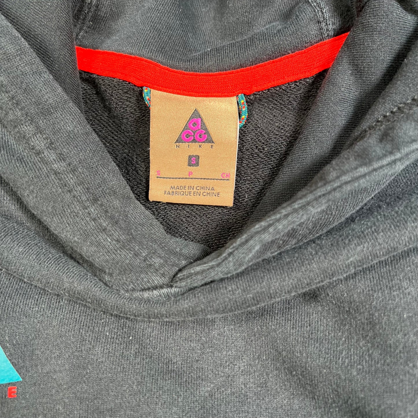 Nike ACG Black Pocket Logo Hoodie Size Small USED v16587