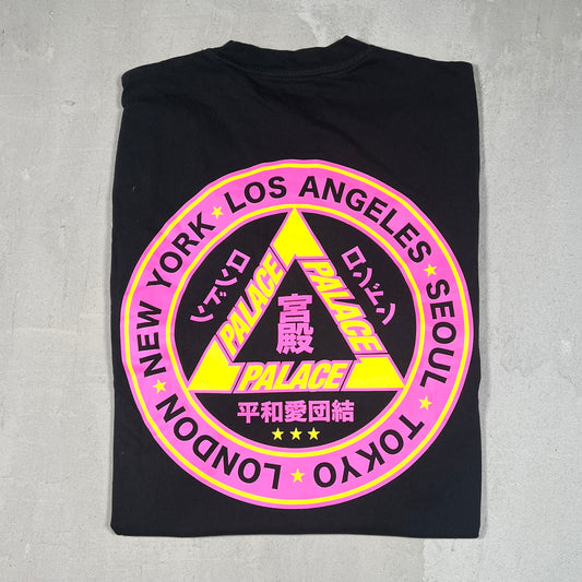 Palace Black City Tour Tee Size Small USED x17142