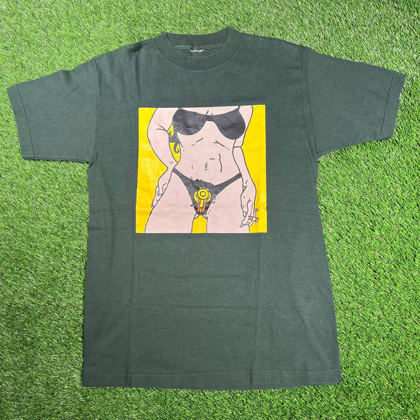 1990s Iggy Pop Beat Em Up Lady Green Tee Size Medium USED v17161