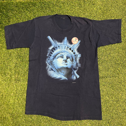 1998 Yankees Rawlings Satue of Liberty Navy Tee Size Large USED v16208
