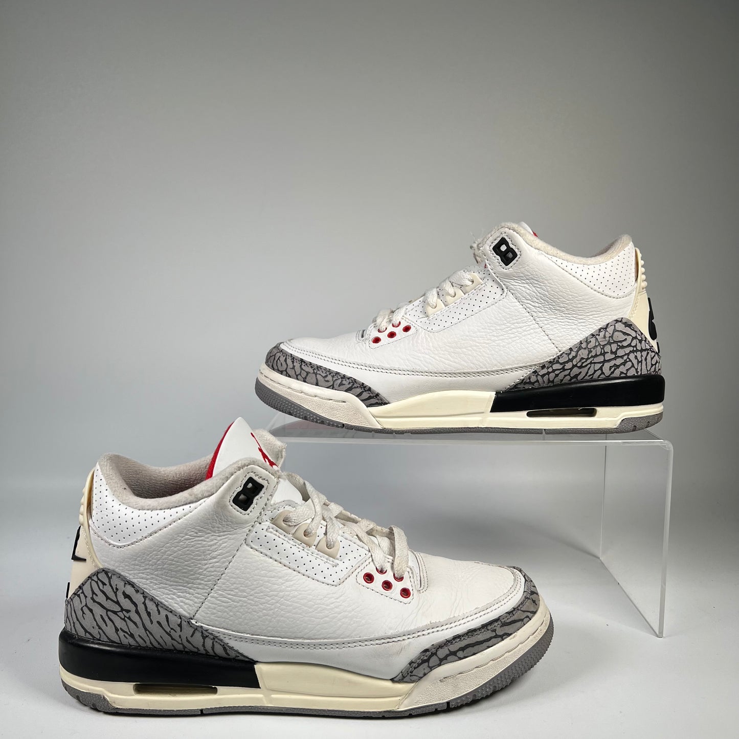 Jordan 3 White Cement Reimagined (2023) Size 7 USED s19572