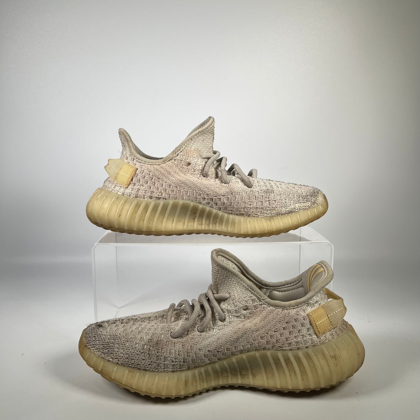 Yeezy 350 Light (2021) Size 6 USED s18583