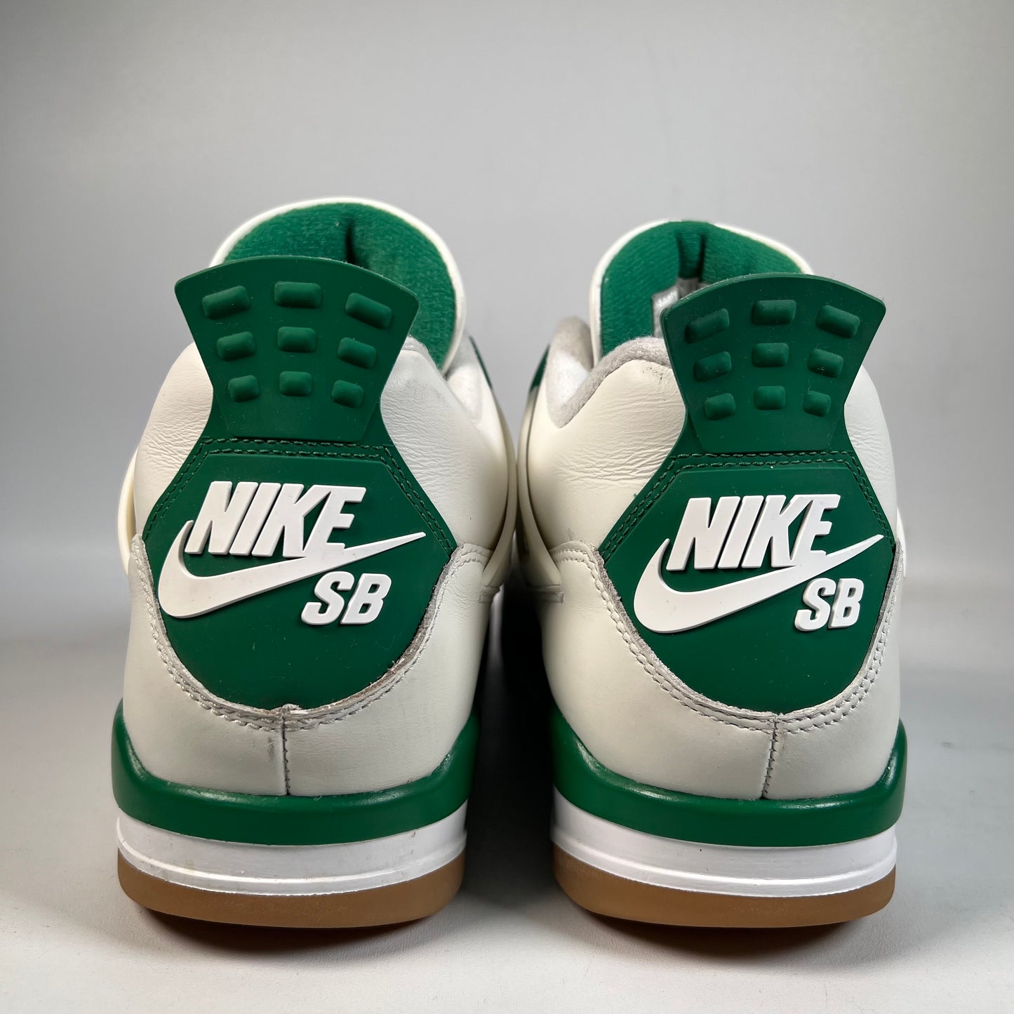 Jordan 4 SB Pine Green (2023) Size 10.5 USED s21904