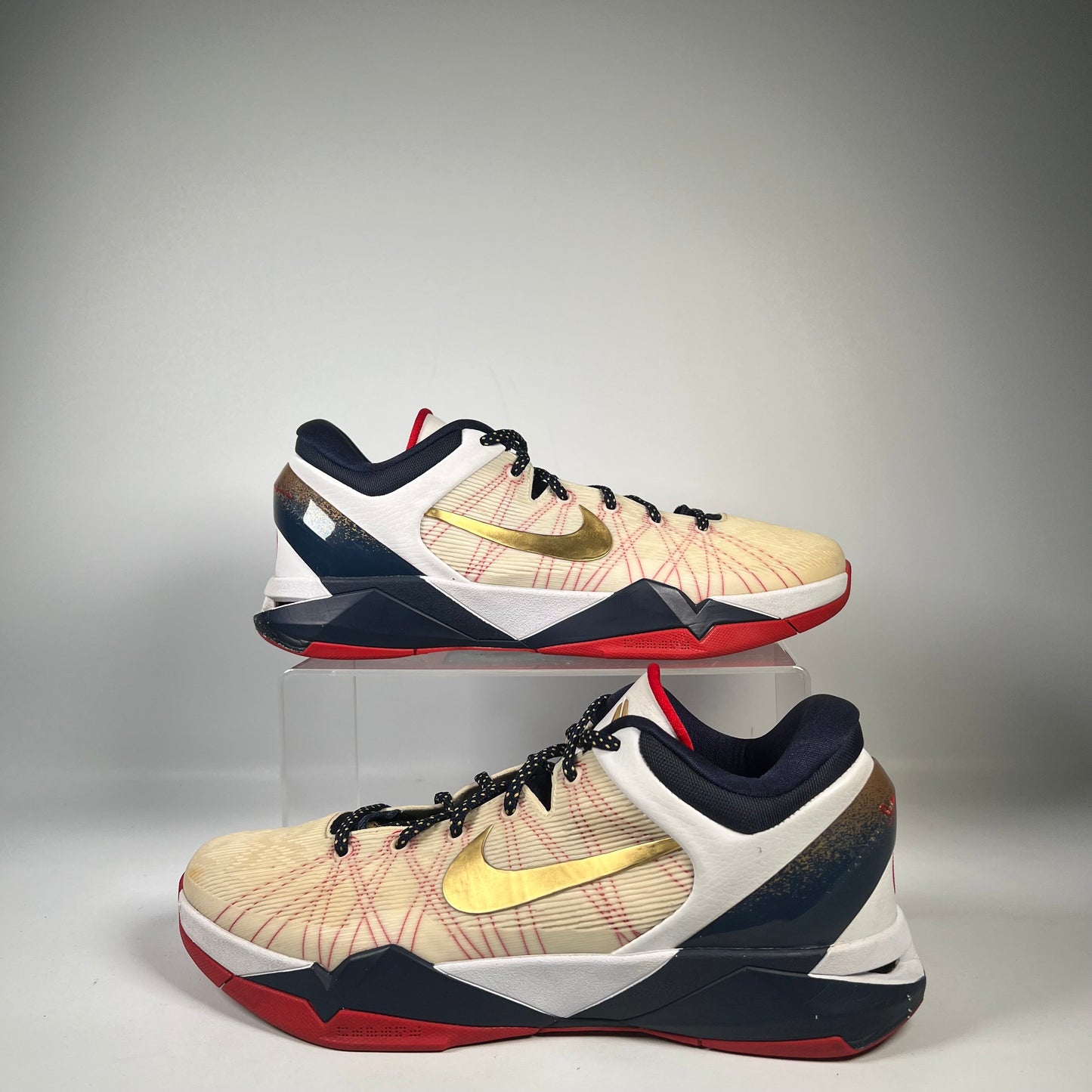 Nike Kobe 7 Gold Medal (2012) Size 12 USED s20952
