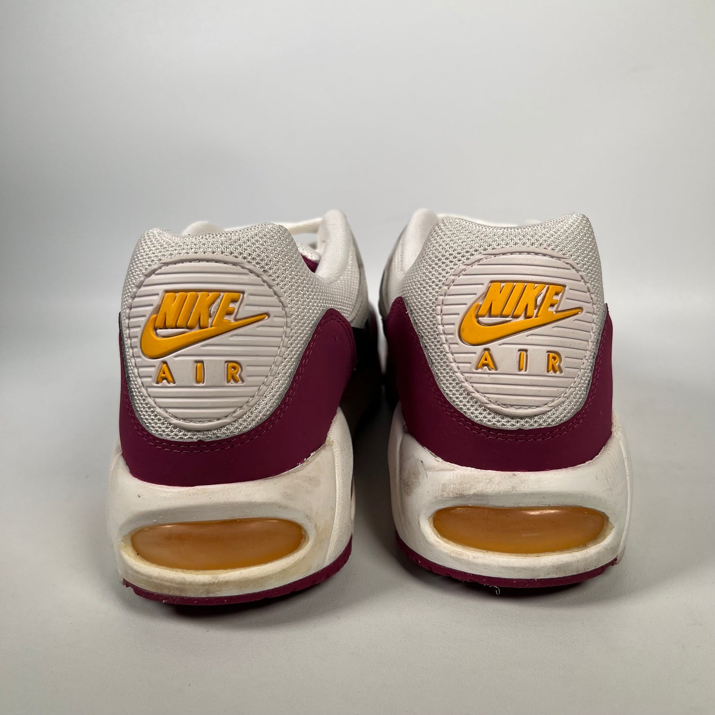 Nike Air Max Correlate White Dark Grey Yellow (2022) Size 9M/10.5W USED s18635