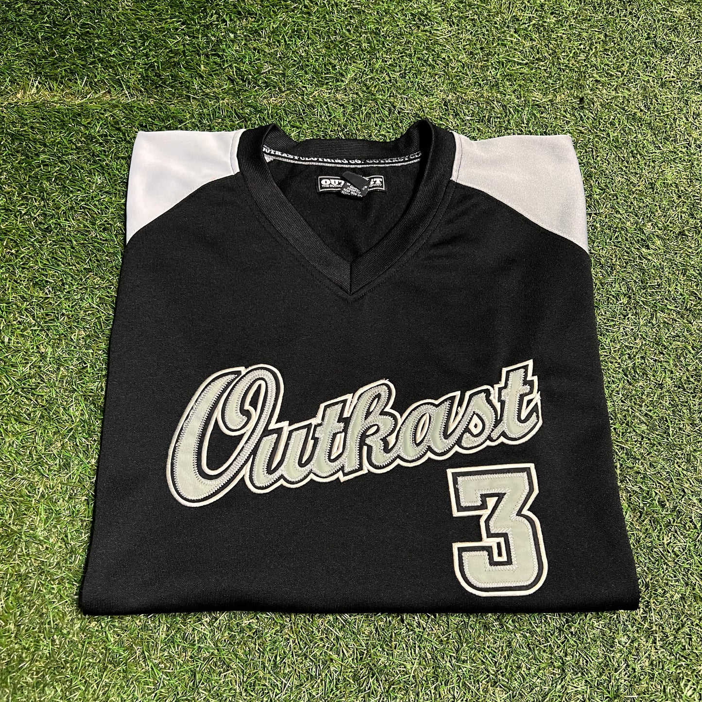 Y2K Outkast Black/Grey Jersey Size XL USED v16105