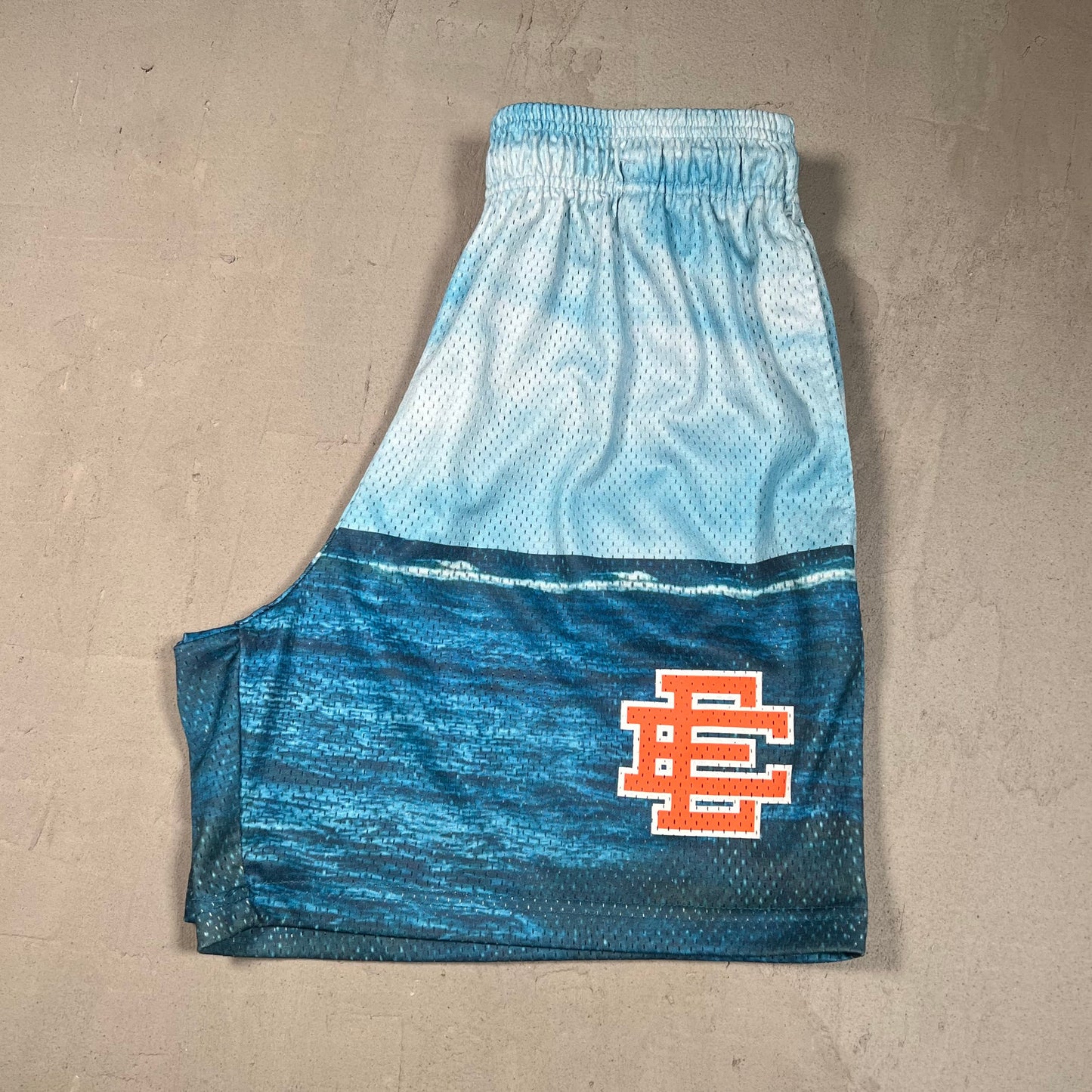 Eric Emanuel New York Sunshine Shorts Size XL USED x17465