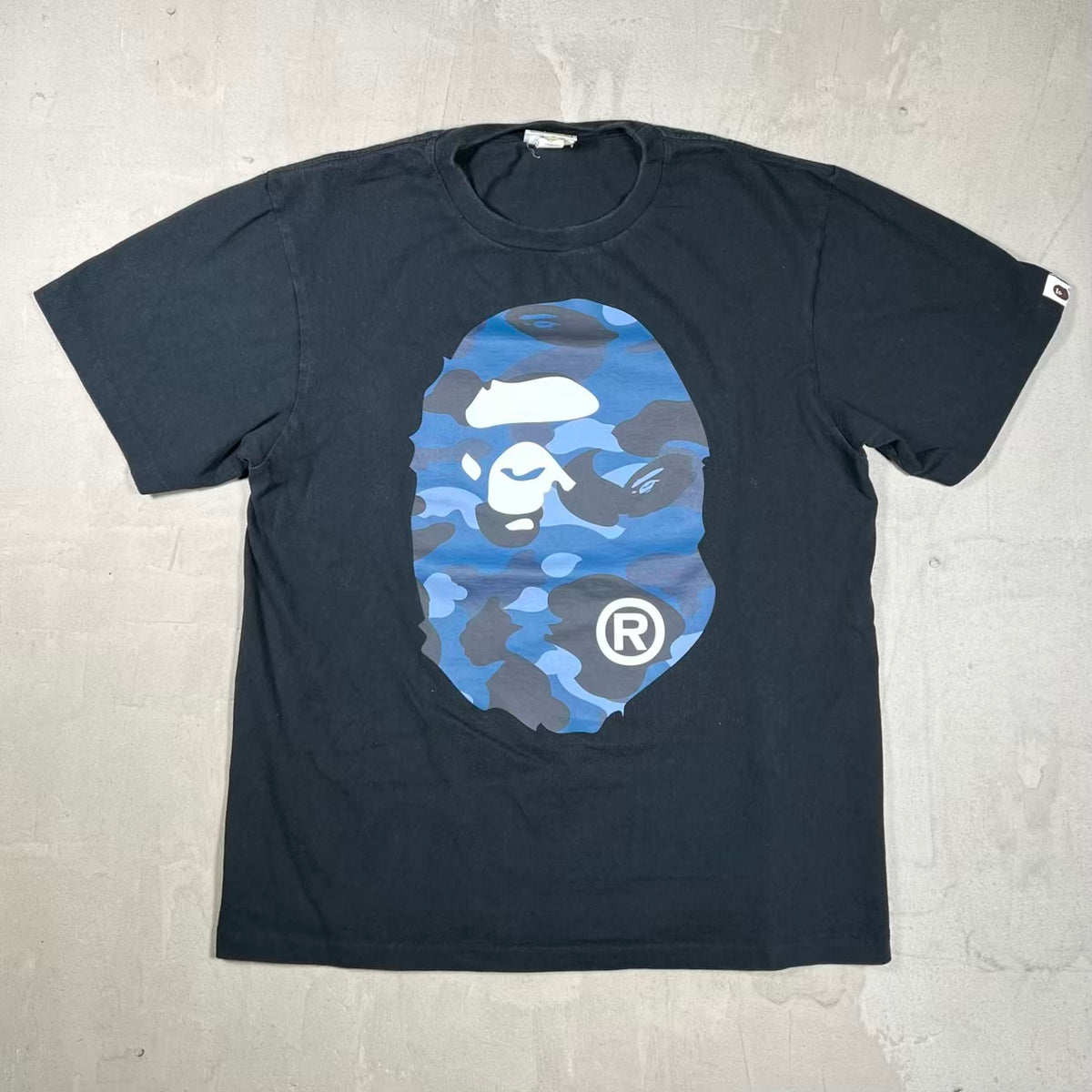 Bape Big Ape Head Blue Camo Black Tee Size Large USED x18936