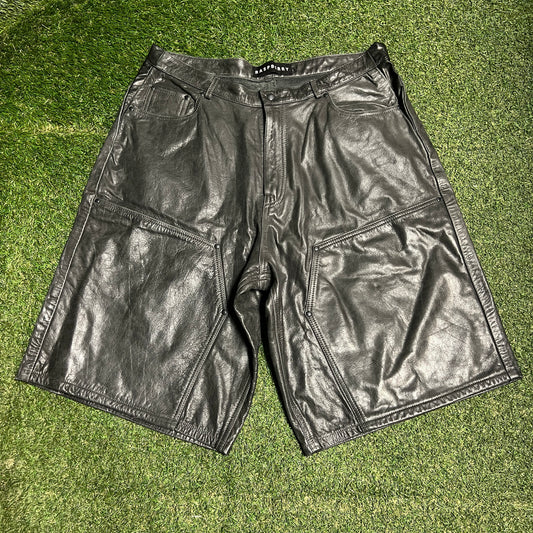 GV Gallery Raspberry Hills Washed Black Leather Shorts Size XL USED x13936