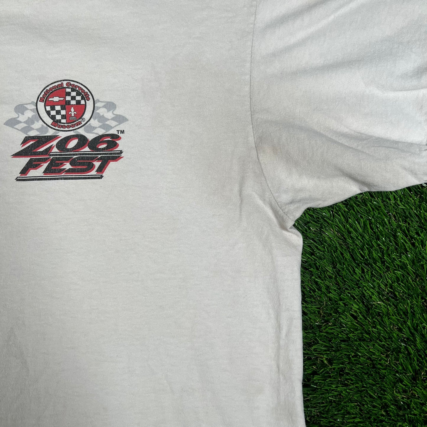 2009 Z06 Fest Racing Car White Tee Size Large USED v17887