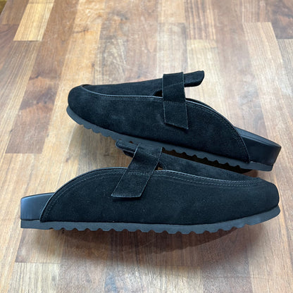 Shoe Sugon Black Mule Slippers Size 10 NEW s17247