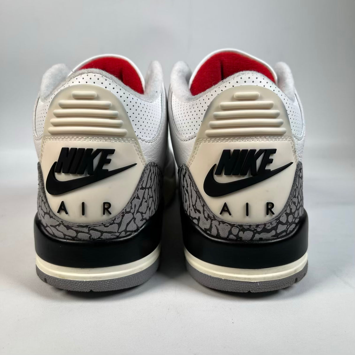 Jordan 3 White Cement Reimagined (2023) Size 7 USED s23501