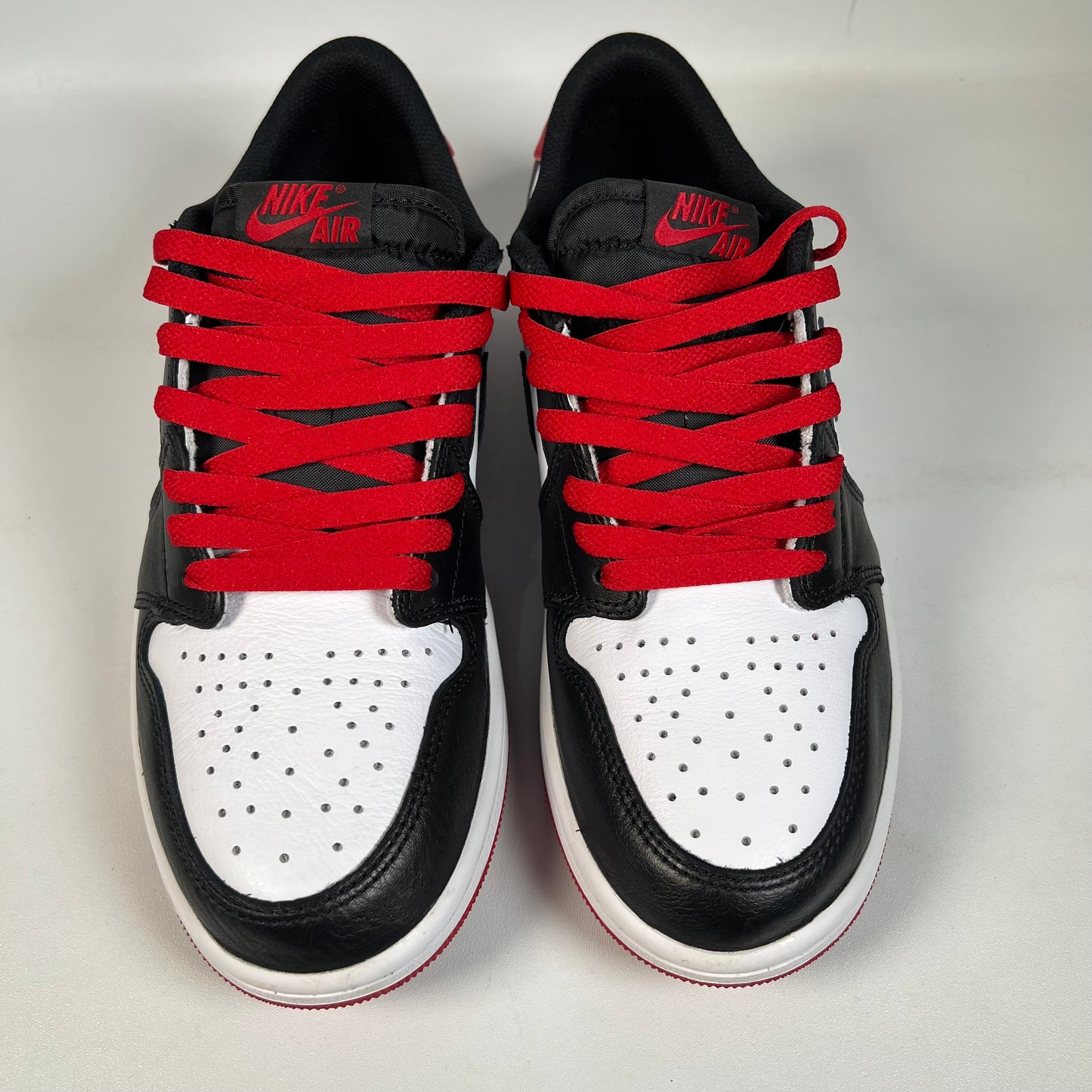 Jordan 1 Low Black Toe (2023) Size 8.5 USED s22197