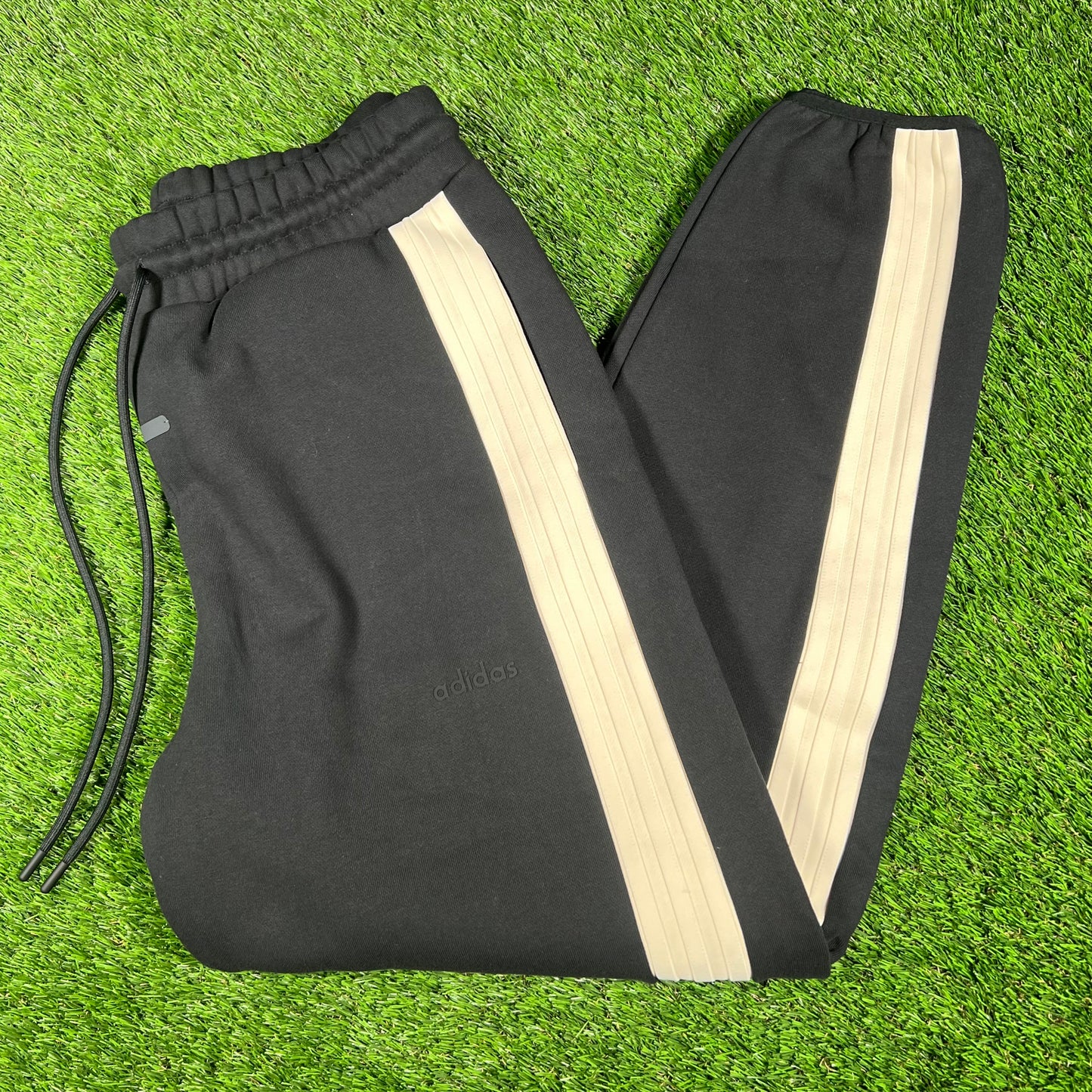 Fear Of God Athletics Black/Cream Stripe Sweatpants Size Large NEW x14811