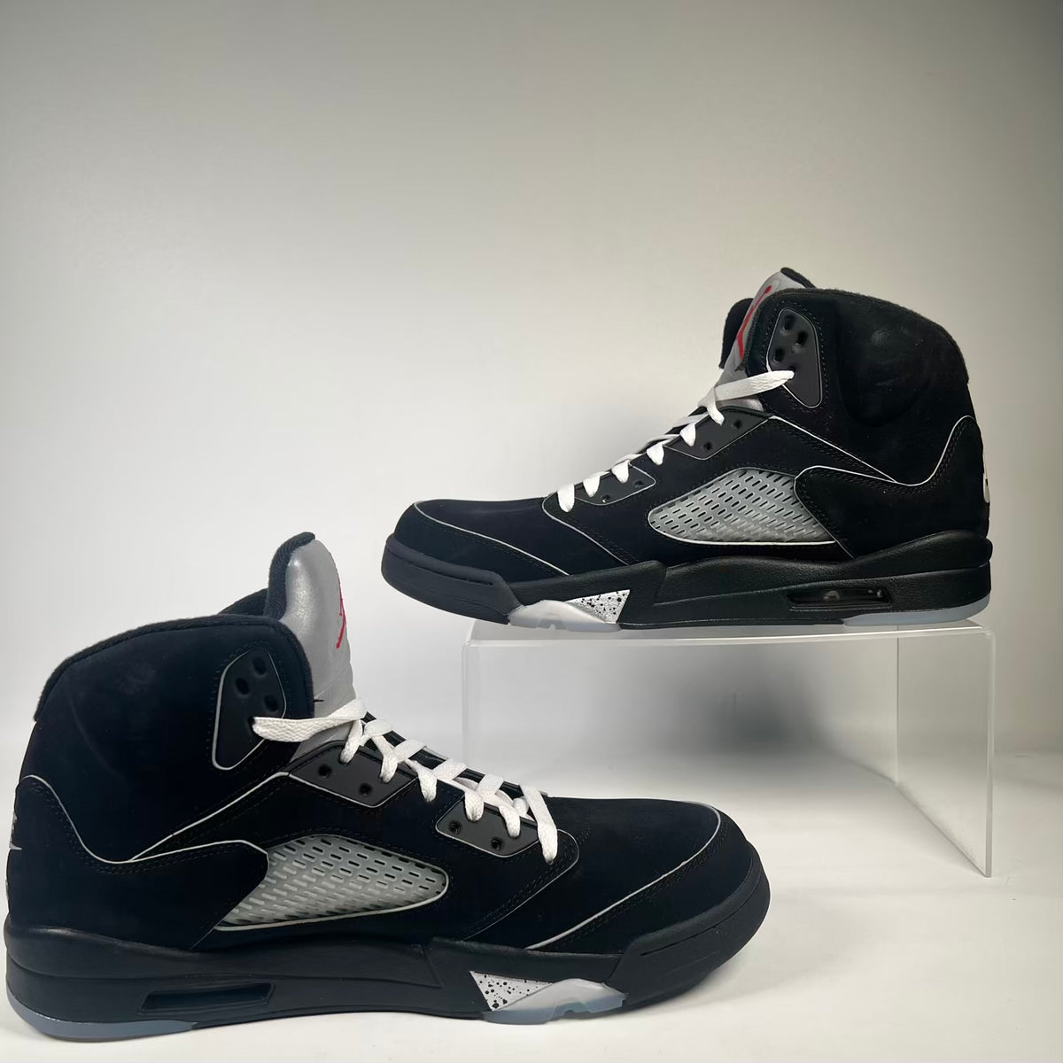 Jordan 5 Black Metallic Reimagined (2025) Size 11.5 USED s23764