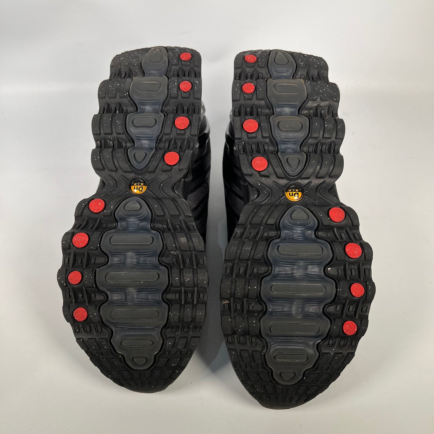 Nike Air Max Dn8 Black (2025) Size 10 USED s18867