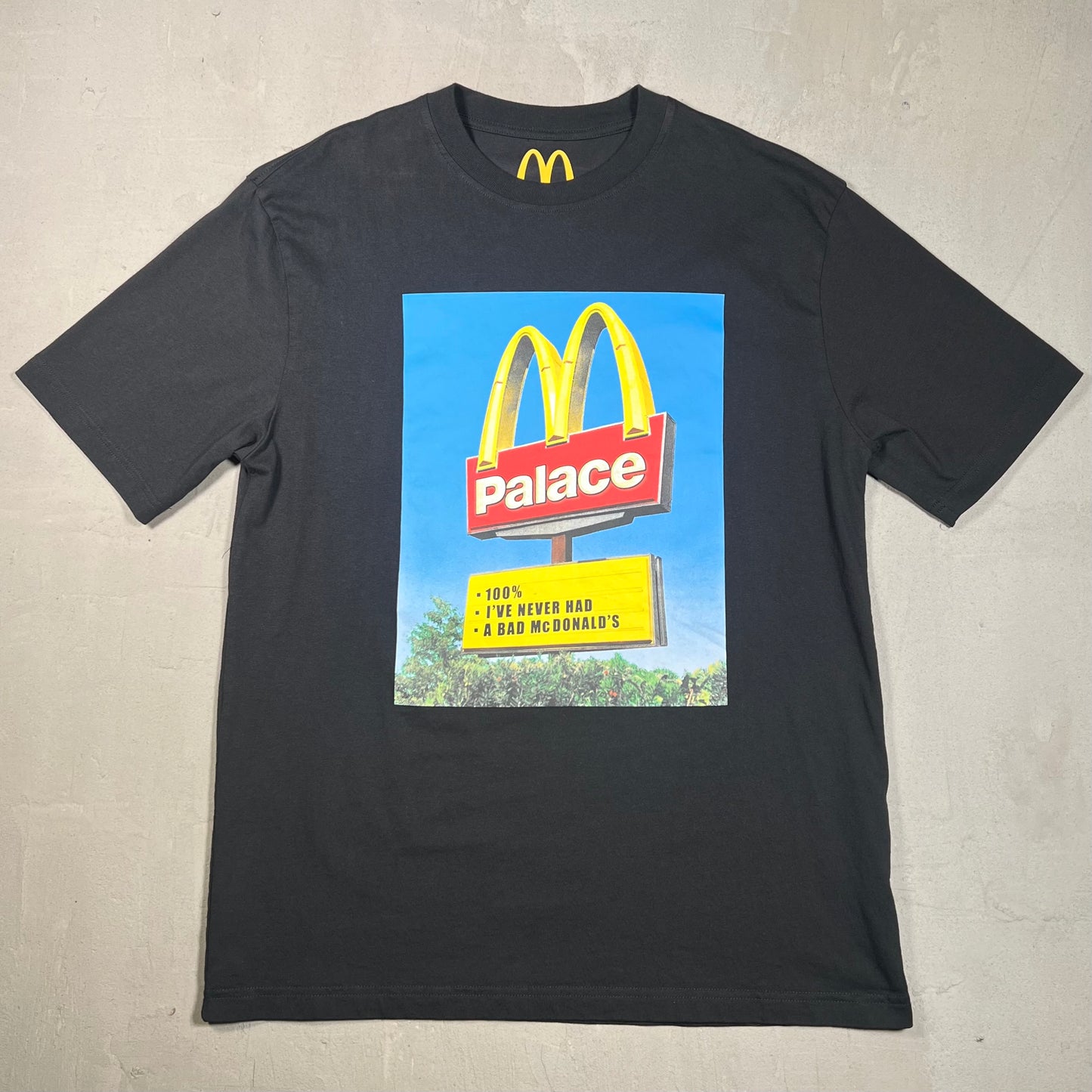 Palace Mcdonalds Black Arches Tee Size Large USED x15395