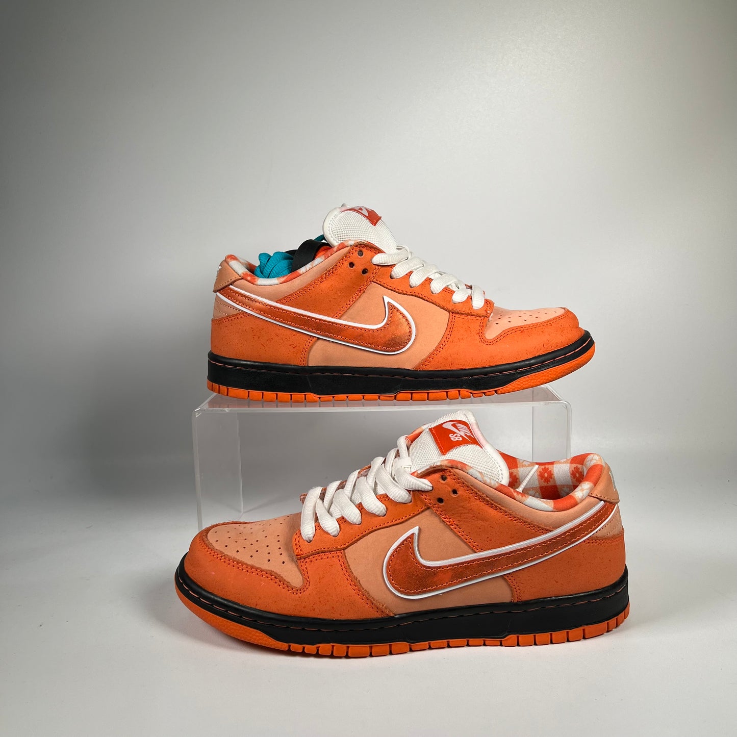 Nike SB Dunk Low Orange Lobster (2022) Size 8 USED s18836