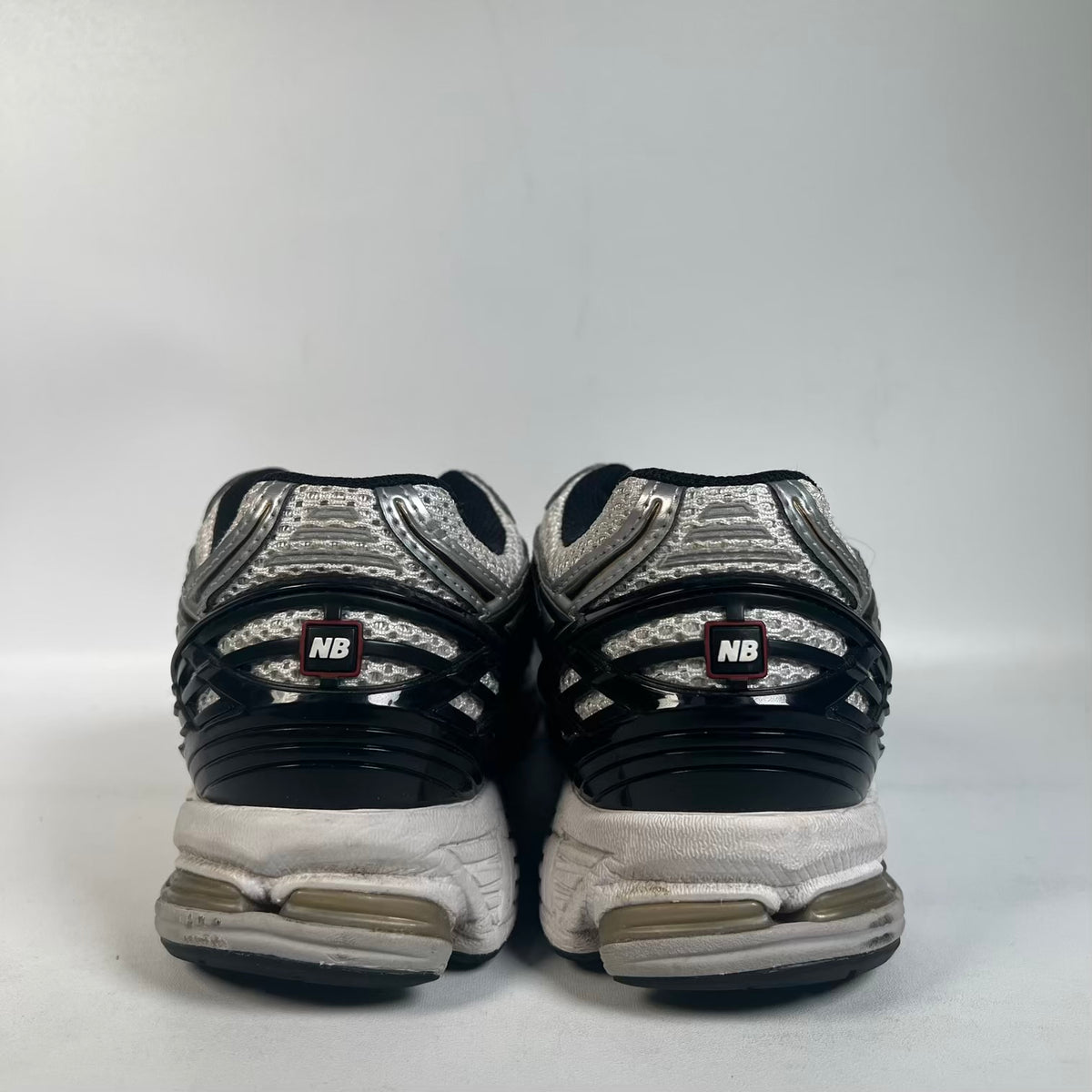 New Balance 1906R White Metallic Gold (2022) Size 9 USED s23348