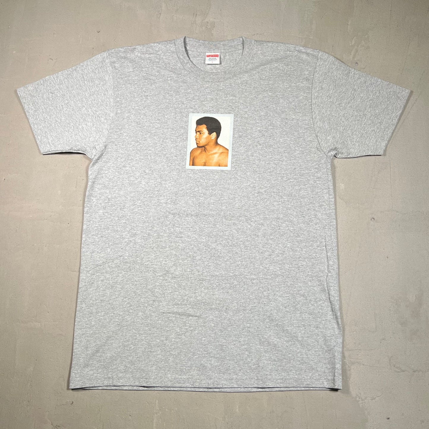 Supreme Ali 2016 Photo Grey Tee Size Large NEW x14513