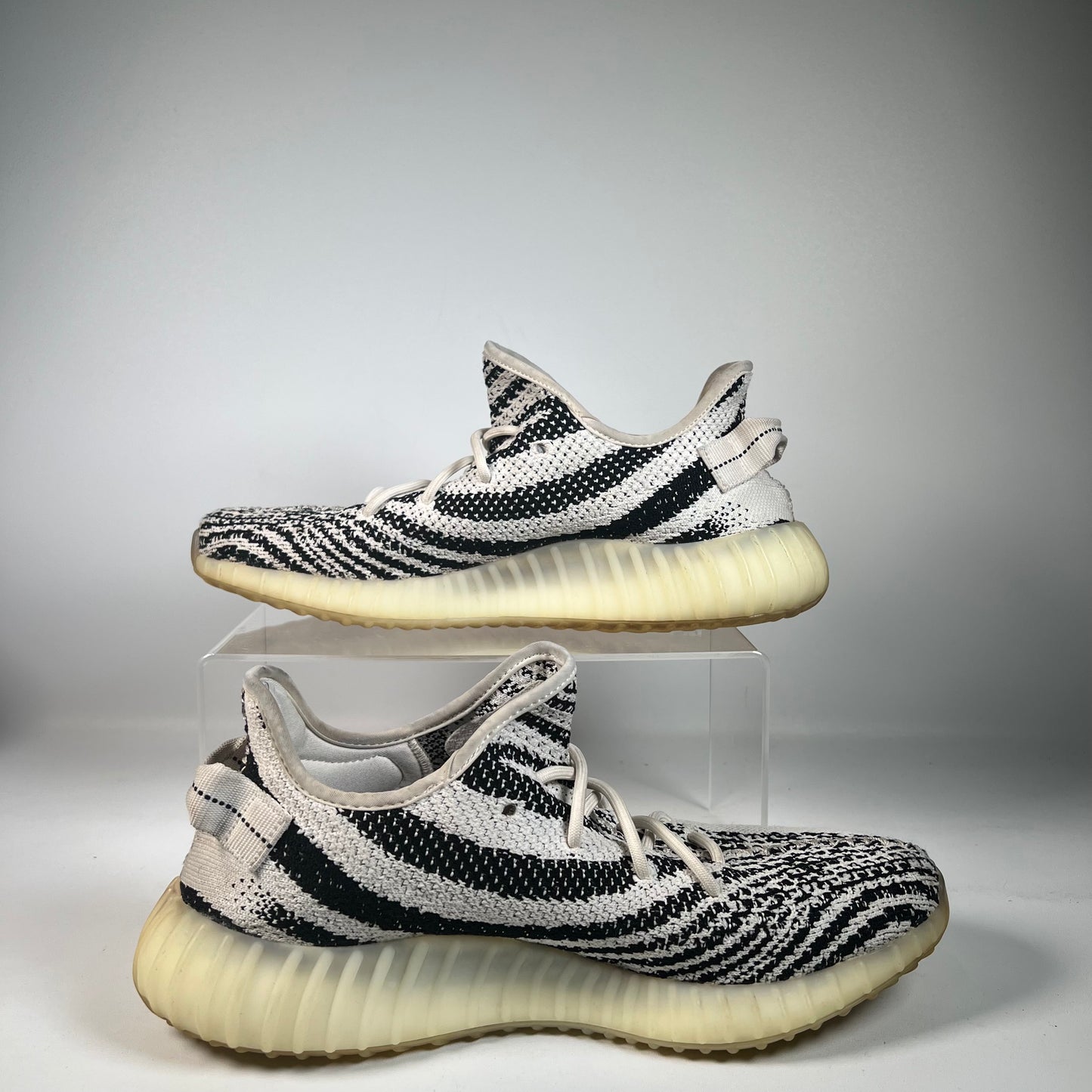 Yeezy 350 Zebra (2020) Size 11 USED s22286