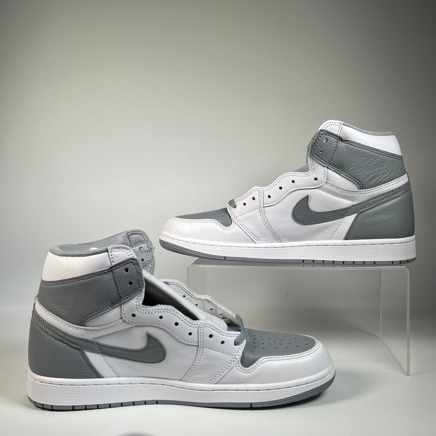 Jordan 1 Stealth (2022) Size 12.5 NEW s21775