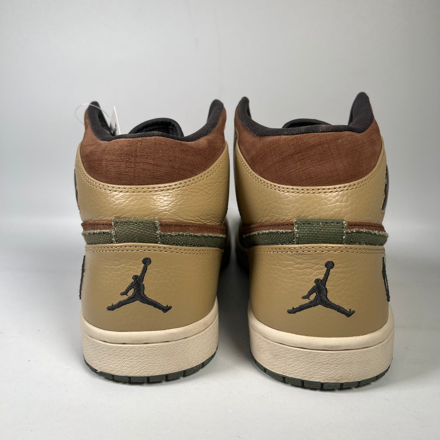 Jordan 1 Mid Armed Forces (2008) Size 10.5 USED s1086