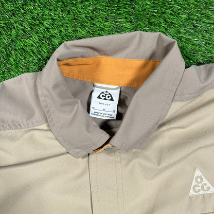 Nike ACG Utility Pocket Multi Color Longsleeve Button Up Size Medium USED v18533