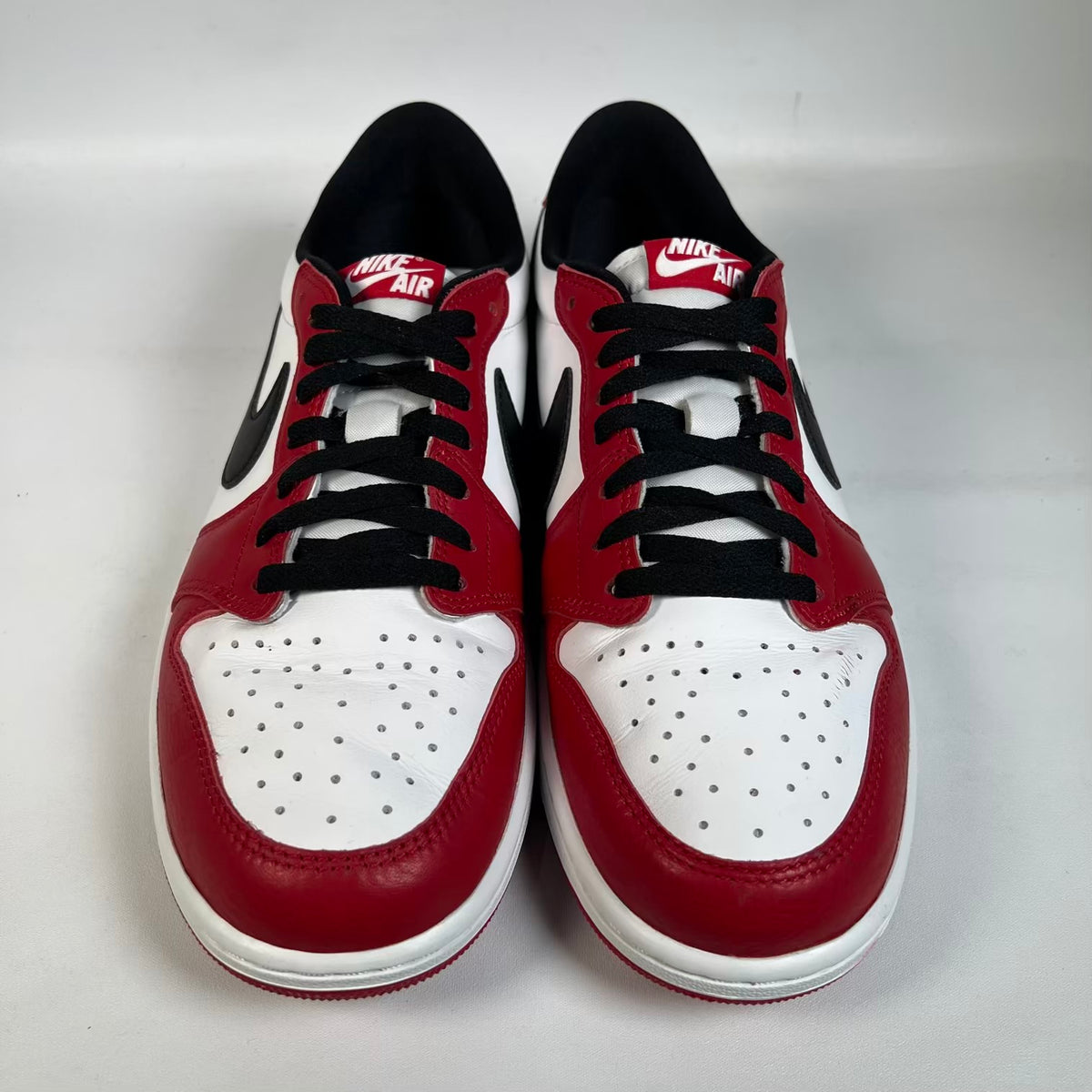 Jordan 1 Low Chicago (2025) Size 10.5 USED s23573