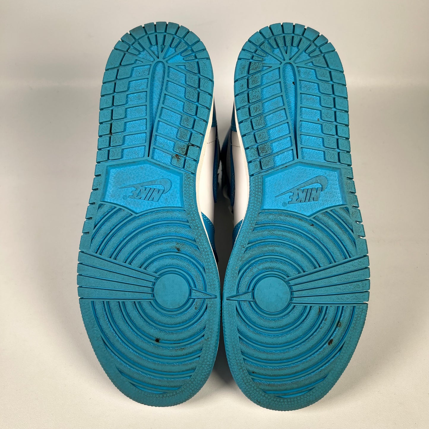 Jordan 1 High UNC (2015) Size 6y USED s19136