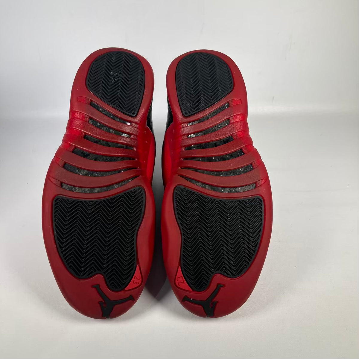 Jordan 12 Flu Game (2025) Size 9.5 USED s23818