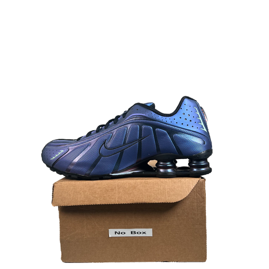 Nike Shox R4 Iridescent (2024) Size 10 USED s21802