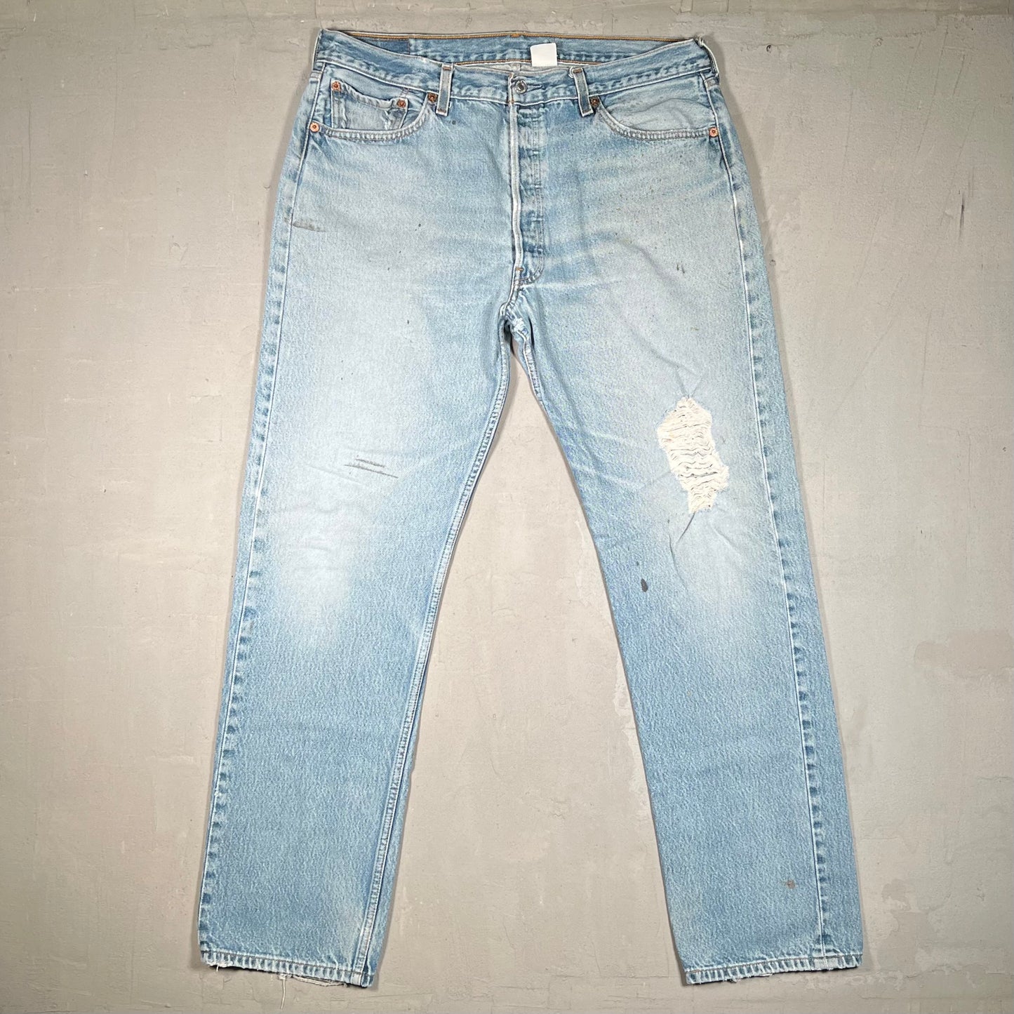 1990s Levis 501 Red Tab Blue Jeans Size 38x34 USED v19118