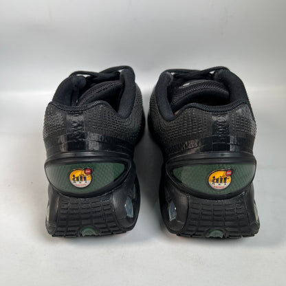 Nike Air Max Dn SP Supreme Black (2024) Size 8.5 USED s22244