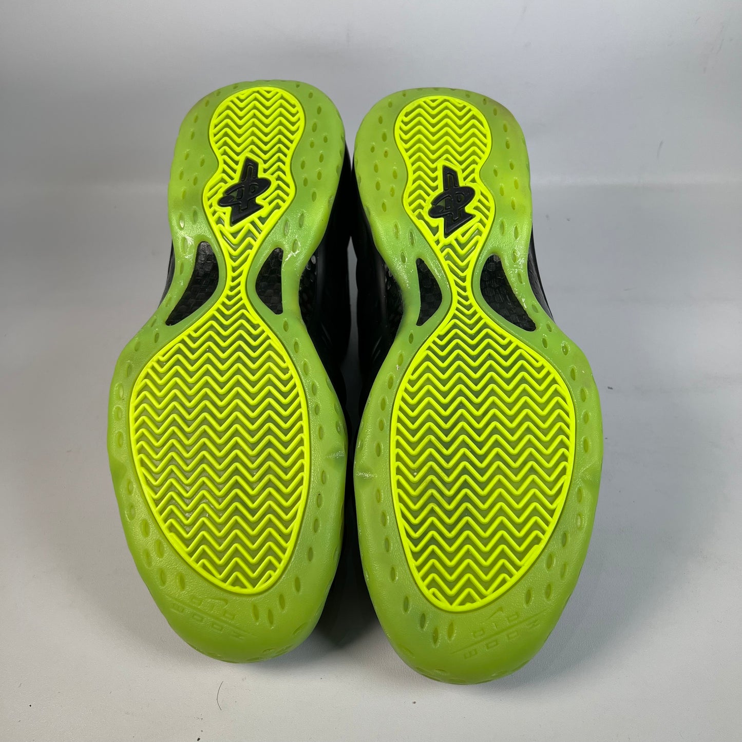 Nike Foamposite One Black Volt (2025) Size 12 USED s22349