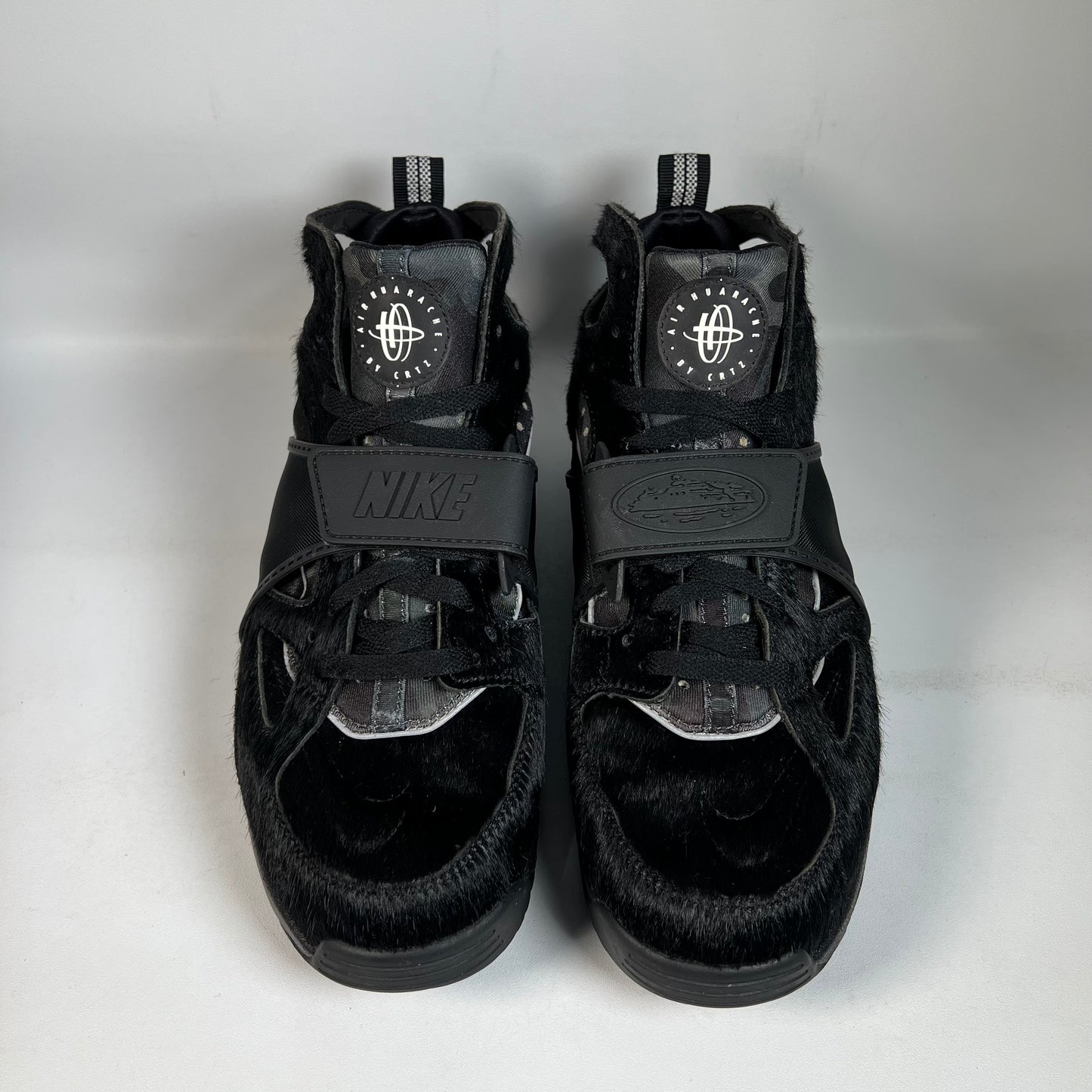 Nike Air Trainer Huarache Corteiz Black (2024) Size 10.5 USED s21459