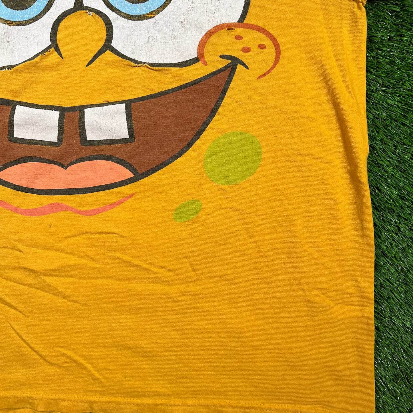 Y2K Spongebob Yellow Big Face Tee Size Large USED v18561