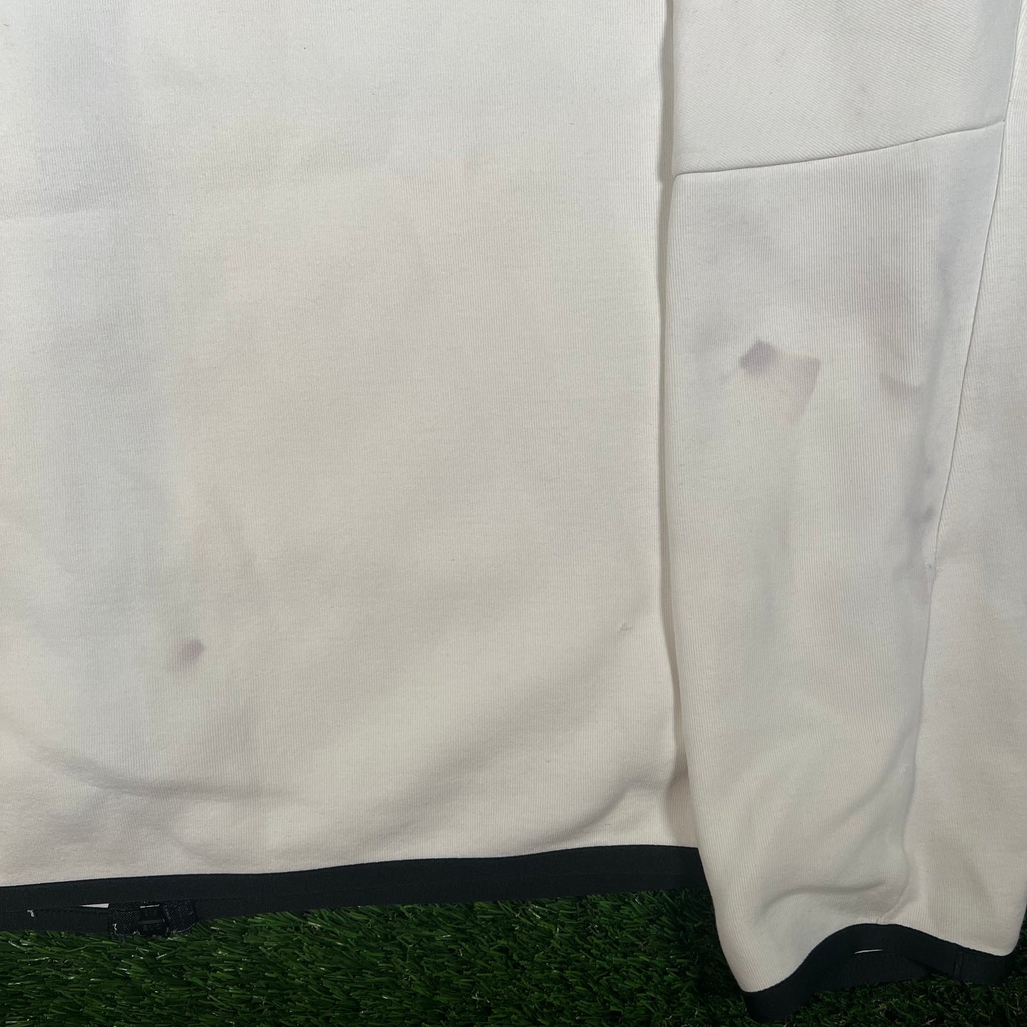 Nike White Tech Fleece Zip Up Hoodie Size Medium USED v17555