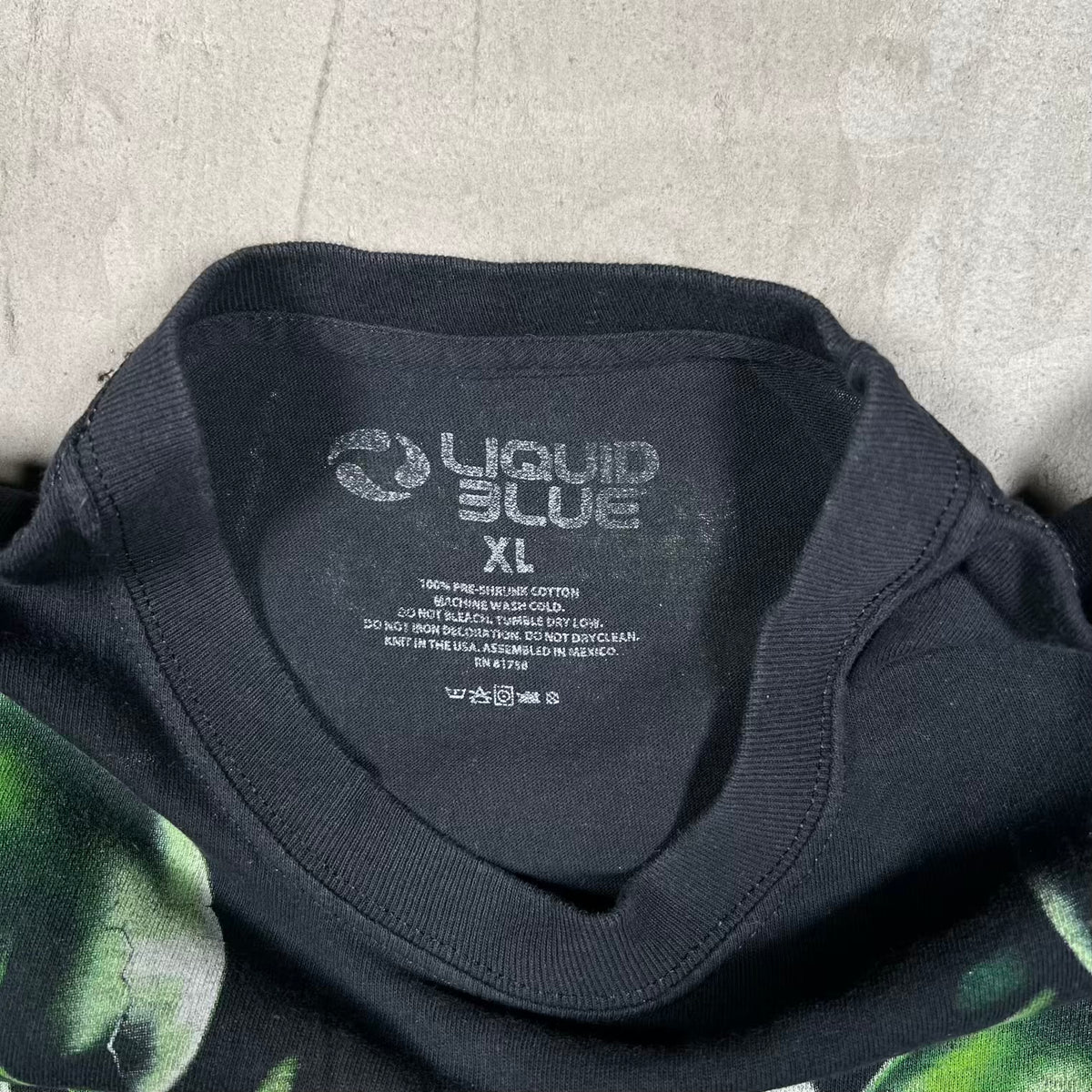 Liquid Blue Green Skulls AOP Black Tee Size XL USED v20375