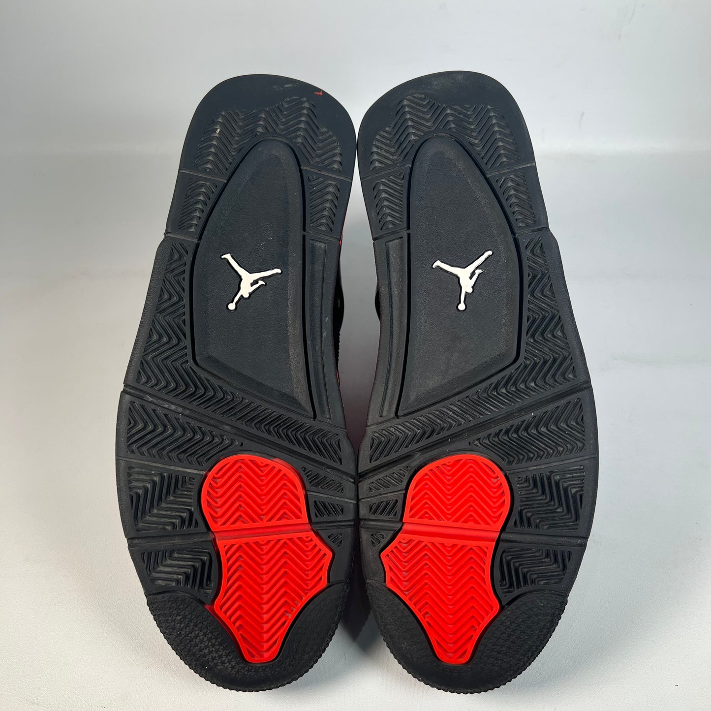Jordan 4 Red Thunder (2022) Size 10.5 USED s22029