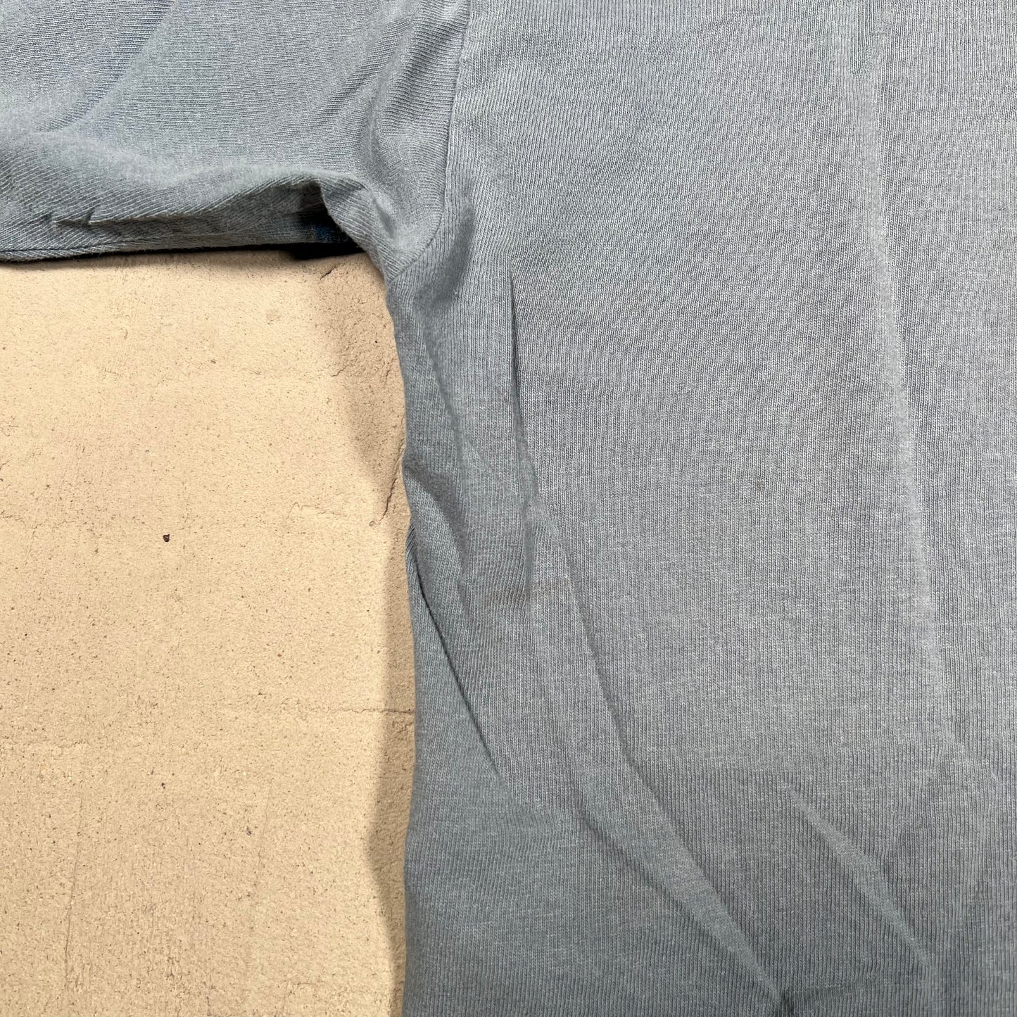 Godzilla 1997 Burning Building Tee Size Large USED v5830